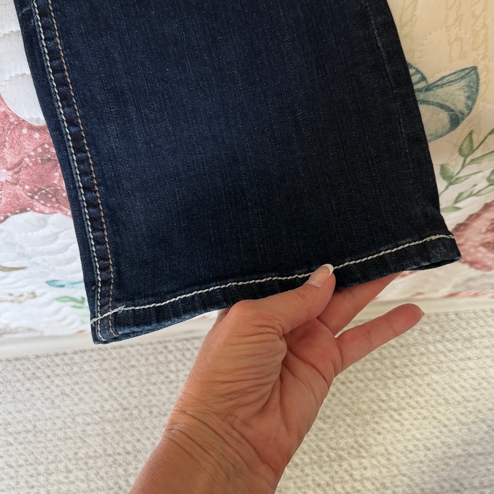 Grace in LA Women's Dark Blue Jeans. 29. Animal print inset. - Picture 6 of 6